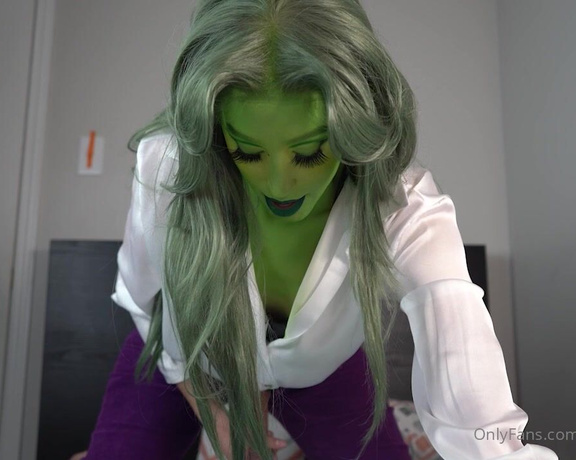 Toetally Devine -  Many of you wanted to see this She Hulk switch video so here it is Jens boyfriend has no