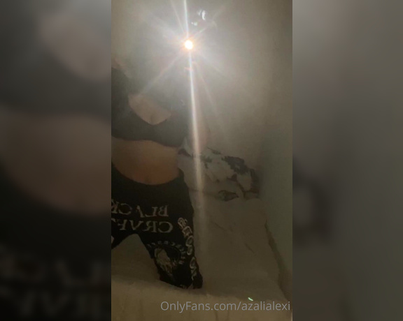 Daenerys Targaryen aka Azalialexi OnlyFans - Back from taking a few days for christmas how was your holiday )