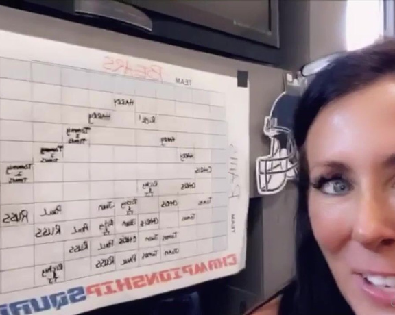 Reagan Foxx aka Thereaganfoxx OnlyFans - Hey FoxxLovers! We still have some spots on our Football Squares to fill 1 square for $10 or 4 squa