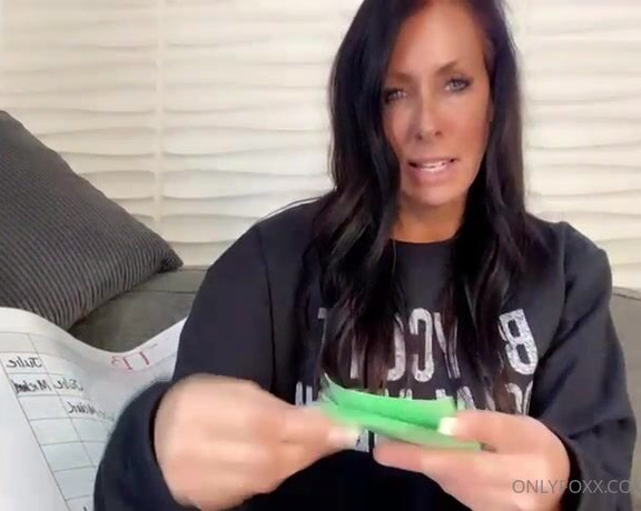 Reagan Foxx aka Thereaganfoxx OnlyFans Video 874