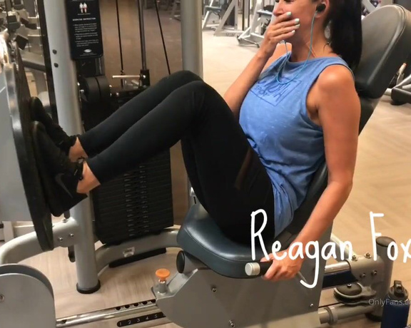 Reagan Foxx aka Thereaganfoxx OnlyFans - Leg day with a few curls on the way out