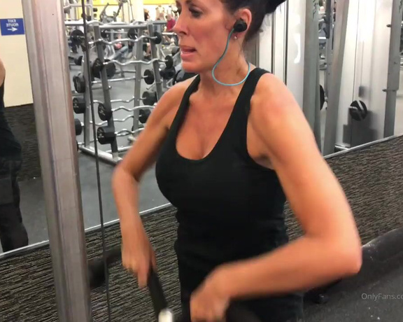 Reagan Foxx aka Thereaganfoxx OnlyFans - Foxx Fitness was at LA Fitness in Woodland Hills staying true to her goals of a healthier lifestyle