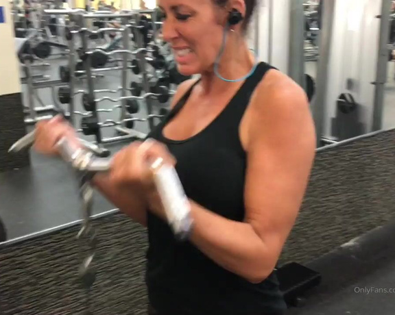 Reagan Foxx aka Thereaganfoxx OnlyFans - Foxx Fitness was at LA Fitness in Woodland Hills staying true to her goals of a healthier lifestyle