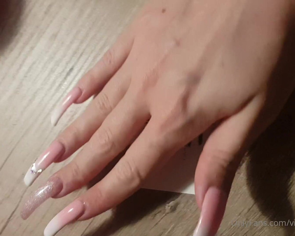 Vivian Rose aka Vivianroseofficial OnlyFans - Things I cant pick up with long nails part 2 D (And part 1, the video with the drill, in case you 1