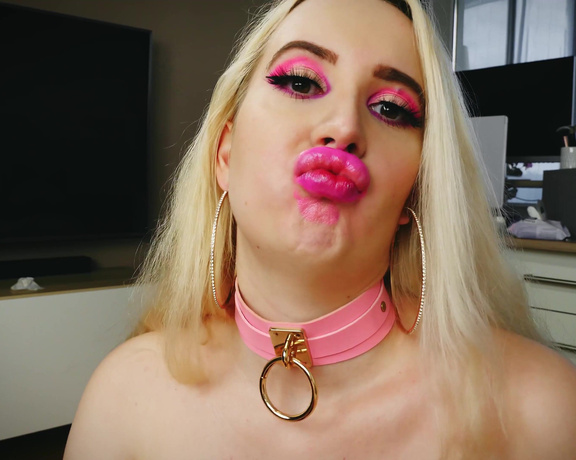 Vivian Rose aka Vivianroseofficial OnlyFans - Enjoy this professional 4K60 fps studio video of me giving a blowjob with lots of love from my new
