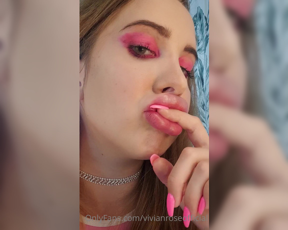 Vivian Rose aka Vivianroseofficial OnlyFans - Enjoy this swollen lips fetish video Cant wait to make new videos like these with my new tits,