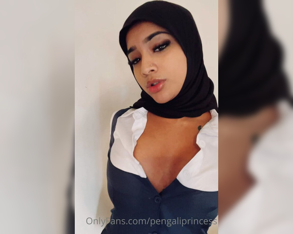 Yasmina Khan aka Pengaliprincess OnlyFans - Horny hijabi student being a slut after college