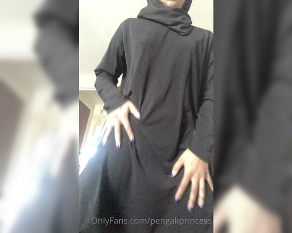 Yasmina Khan aka Pengaliprincess OnlyFans - Who likes my cum stained abaya
