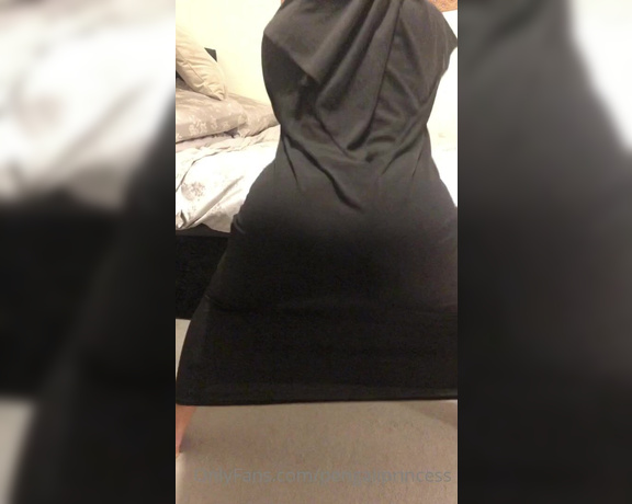 Yasmina Khan aka Pengaliprincess OnlyFans - Dirty hijabi being a slut for her gora neighbour watch him cum all over my pretty face @biglewle