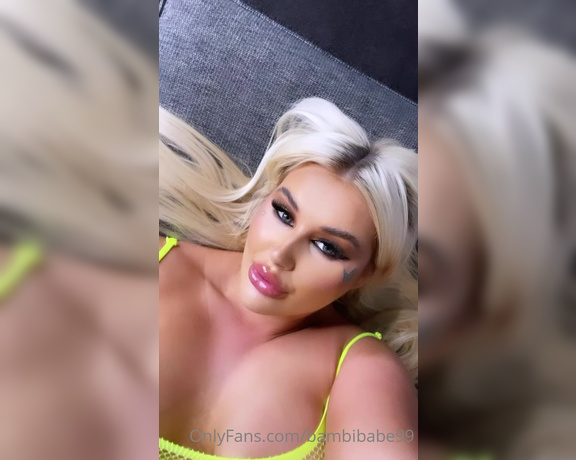 Curvy Aussie babe aka Bambibabe99 OnlyFans - Im waiting for you
