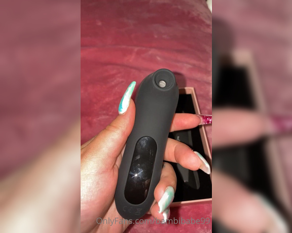 Curvy Aussie babe aka Bambibabe99 OnlyFans - New toy intense clit stimulator who wants to see me use this