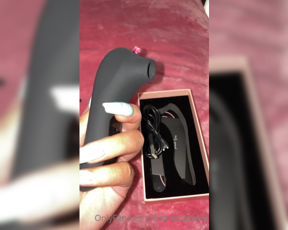 Curvy Aussie babe aka Bambibabe99 OnlyFans - New toy intense clit stimulator who wants to see me use this