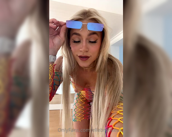 Elle Brooke aka Thedumbledong OnlyFans - Would you be my rave buddy