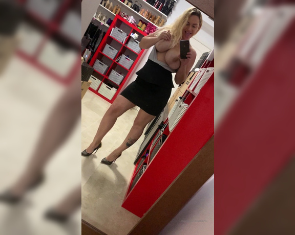 Dolly Fox aka Dollyfoxvip OnlyFans - What would you do if I walk in like this into your work place