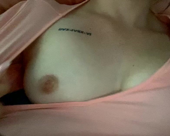Grannyswissss aka Grannyswissss OnlyFans - I mean I can probably do like a in the shower dildo scene but it might be bloody lmao