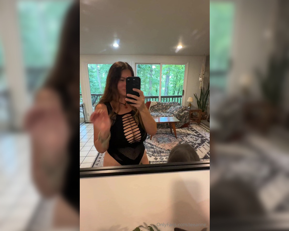 LeeAnne aka Leeanne_ OnlyFans - Two facts about me I love cats and riding dick!