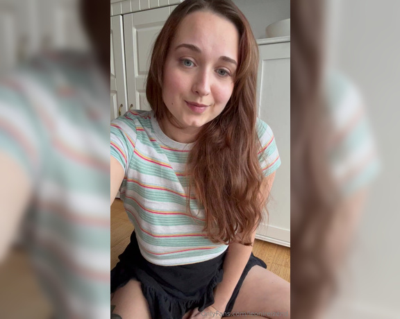 Leoni aka Leonireizend OnlyFans - Zuckerses Video fr Dich mein lieber Follower