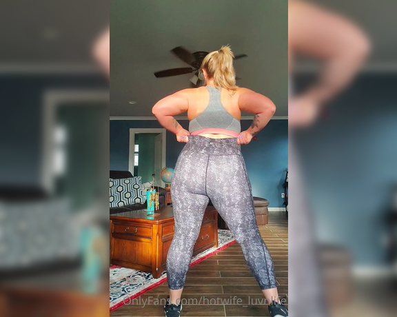 Lexus Lynn Onlyfans aka Hotwife_luvnlife OnlyFans - Working on my squats so I can squat better on that dick