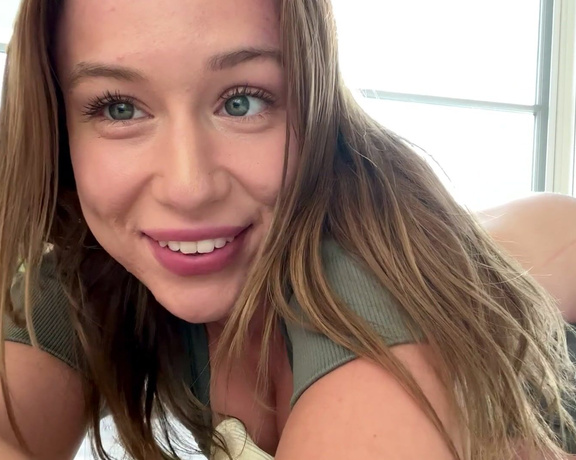 Briar Riley aka Briarriley OnlyFans - Do you like when I wink my extremely tight asshole