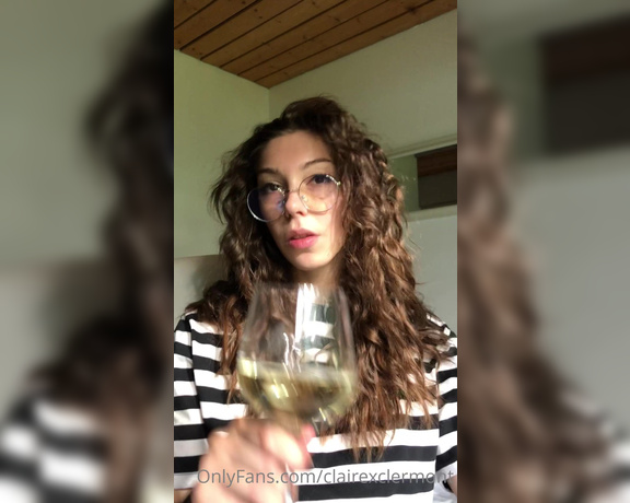 Claire Clermont aka Clairexclermont OnlyFans - Egirl checking out for the weekend, how’s your Friday going Yes I know this is a red wine glass, 3
