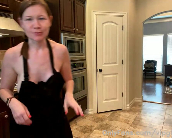 Hotwife Ginger's VIP No PPV aka Vipginger4play OnlyFans - Sunday lunch special Making lunch for the hubs and talking a little about our boat fun out on the