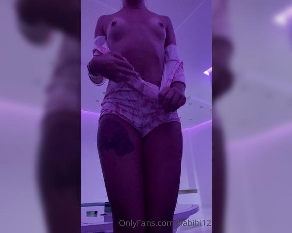 Step sis Habibi aka Habibi12 OnlyFans - Sutra u 22h radim lajv Za video pozive, custom klipove ili privatne lajvove mozete mi pisati u p 4