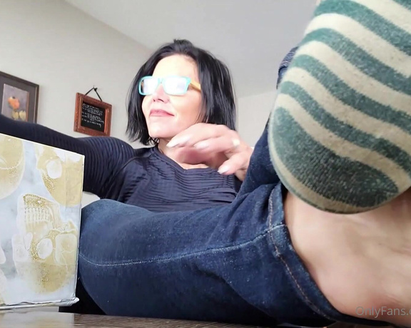 ZephiAnna -  Just a clip of me opening up a gift package from crud stain (bobby), my long time online