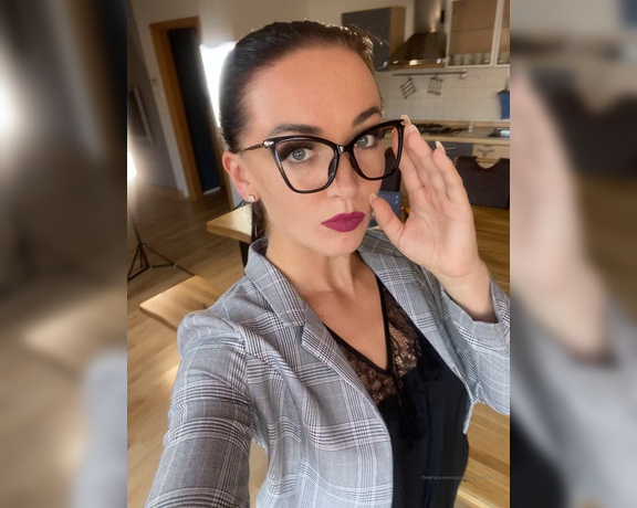 Zuzu Sweet VIP aka Zuzusweet_official OnlyFans - Office bitch” backstage