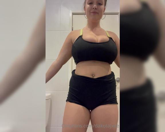 Dakota Jade aka Dakotajxde OnlyFans - Gym progress hehe