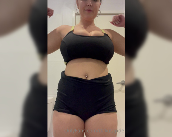 Dakota Jade aka Dakotajxde OnlyFans - Gym progress hehe