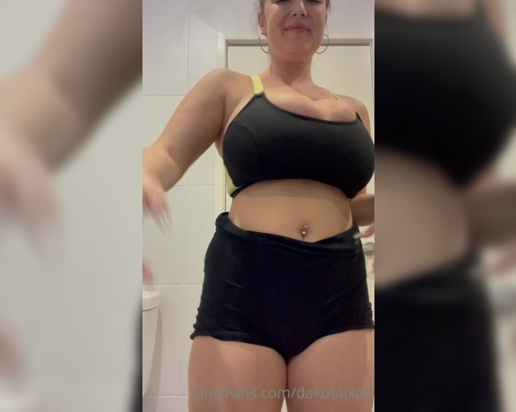 Dakota Jade aka Dakotajxde OnlyFans - Gym progress hehe