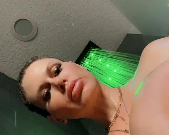 Casca Akashova aka Cascaakashova OnlyFans - Do you like my shower videos