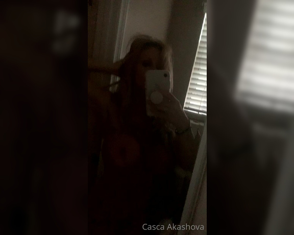 Casca Akashova aka Cascaakashova OnlyFans - Having some fun before I shower