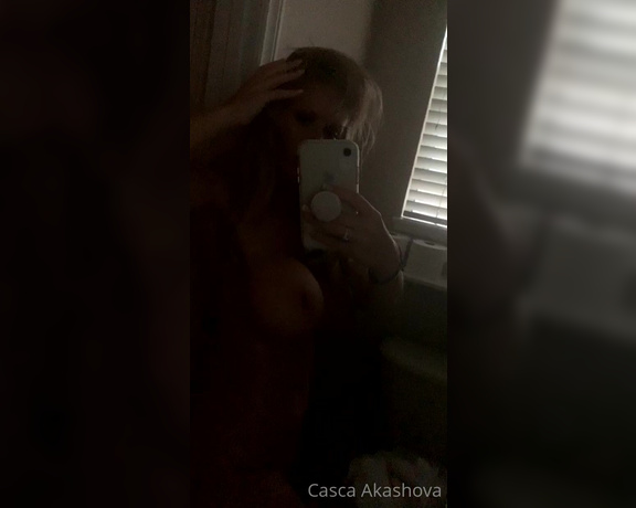 Casca Akashova aka Cascaakashova OnlyFans - Having some fun before I shower