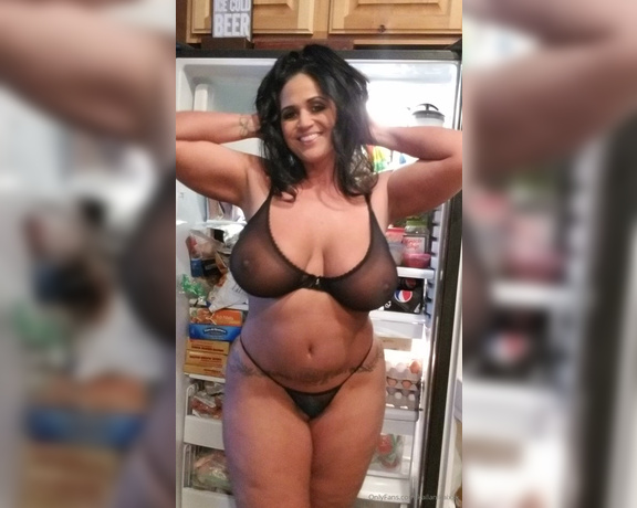 Kailani Kai XXX aka Kailanikaixxx OnlyFans - Im hungry for something warm and creamy!!