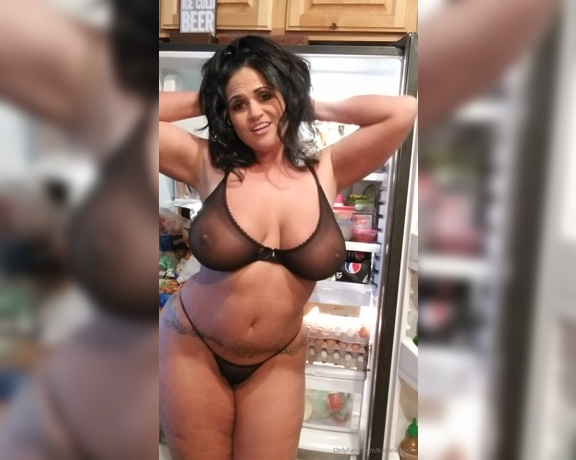 Kailani Kai XXX aka Kailanikaixxx OnlyFans - Im hungry for something warm and creamy!!