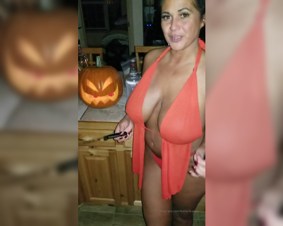 Kailani Kai XXX aka Kailanikaixxx OnlyFans - Happy Halloween!