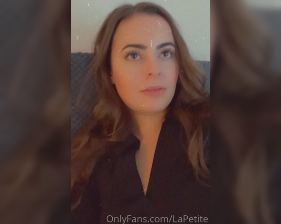 Lexie aka Lapetite OnlyFans - A little introduction for the newbies on my page! Welcome you guys, I really hope you guys will enjo