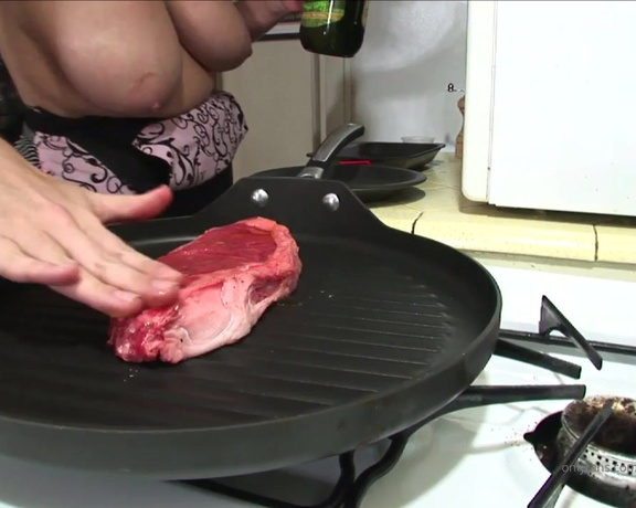 Alex Chance aka Alexchancexxx OnlyFans - Celebrating Steak and BJ Day with you #POV