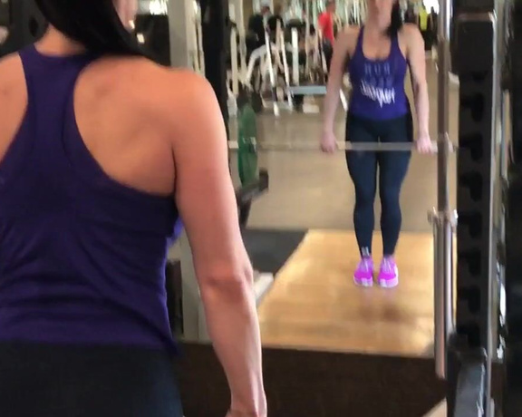 Kendra Lust aka Kendralust OnlyFans - Back day at the gym