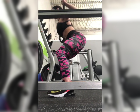 Kendra Lust aka Kendralust OnlyFans - Wanted to share with you baby’s some sneak peek from my daily workout