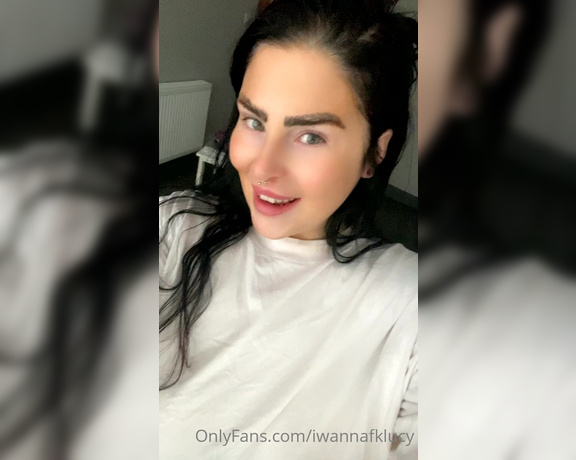 LUCY BLOWS aka Iwannafklucy OnlyFans - Back from moving house!!! Make sure you listen to this How much did you miss me be honest! … BRA