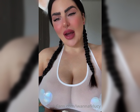 LUCY BLOWS aka Iwannafklucy OnlyFans - GAME CLOSED NO MORE TIPS COUNT  Can you guess how many marshmallows I can fit