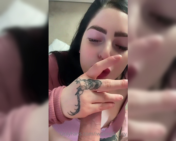 LUCY BLOWS aka Iwannafklucy OnlyFans - Perfect Puffy Pink Lip