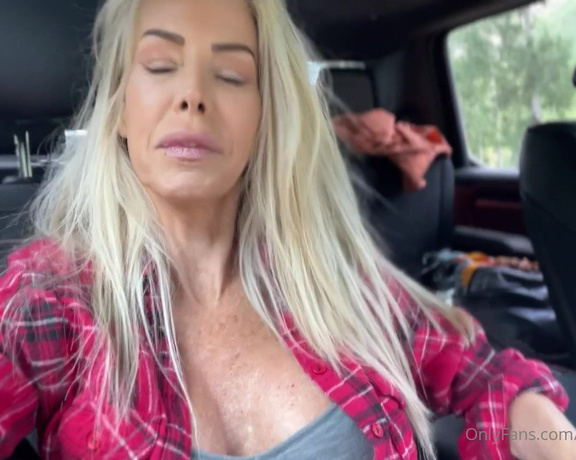 Tabitha Stevens aka Tabithastevens OnlyFans - Out in the mountains on this Magnificent Monday Still on vacation, I’ll posting something naughty