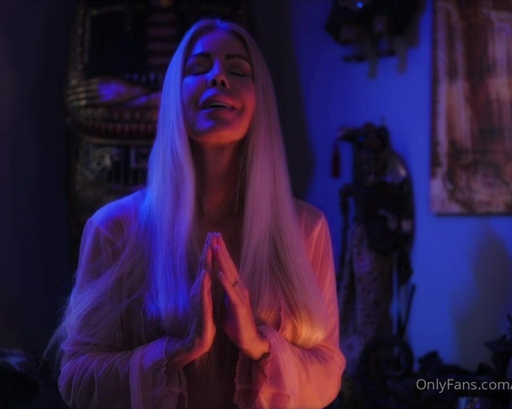 Tabitha Stevens aka Tabithastevens OnlyFans - Heres a BRAND NEW teaser I did for a premium video I call the ASMR BLOWJOB! At the end of this teas