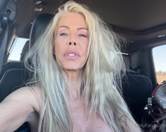Tabitha Stevens aka Tabithastevens OnlyFans - On location today! Just wanted to say helllloooo!!! Last day of filming this particular movie!!! Lot