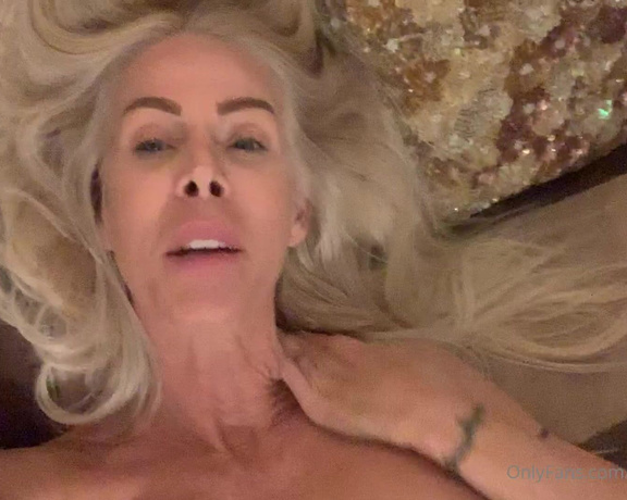 Tabitha Stevens aka Tabithastevens OnlyFans - In bed just chillin Love, Tabitha XOXOX