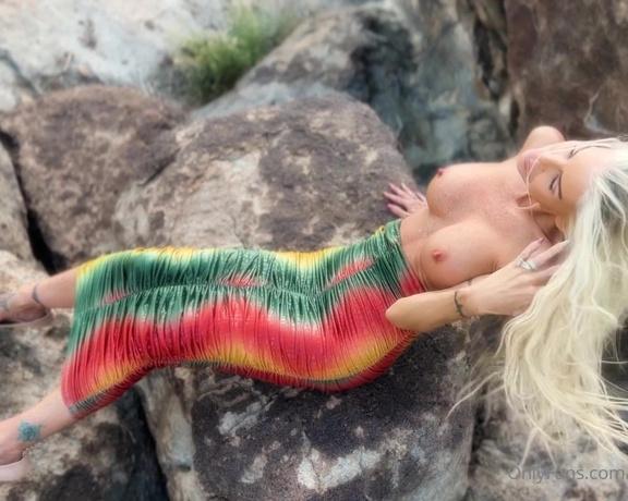 Tabitha Stevens aka Tabithastevens OnlyFans - PART 1 BTS of photo shoot on ancient Shaman rock! I hope your day is going GREAT! Lots of Love, Tabi