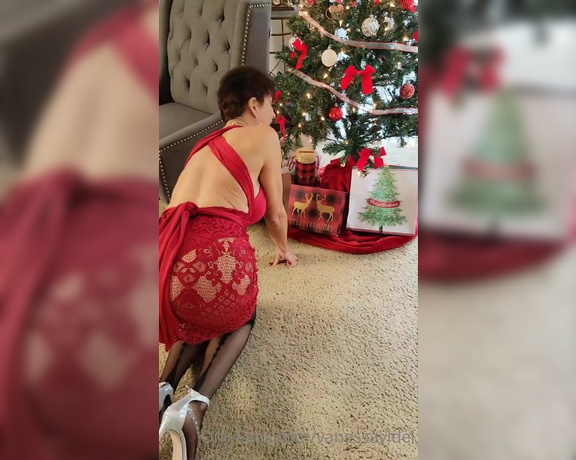 Vanessa Videl aka Vanessavidel OnlyFans - Christmas Time with Me and Mr Hampton Part 1